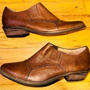 Women’s Brown Leather booties size 6 1/2